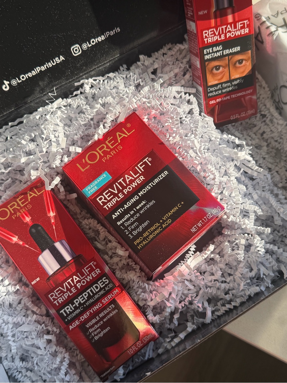 New !!!!  L'Oreal Revitalift Triple Power Moisturizer - Red